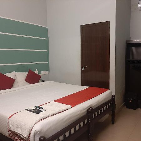 Cochin Airport Hotel Kochi Luaran gambar